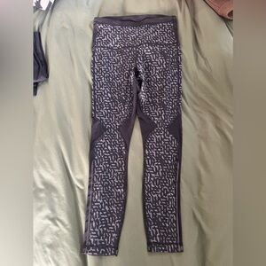 Lululemon leggings size 6